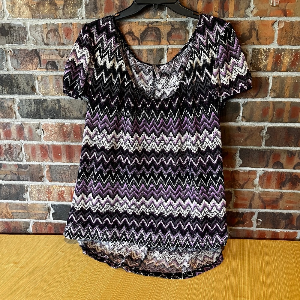 Yummy Plus Purple Zigzag Top Women’s Size:1X see through